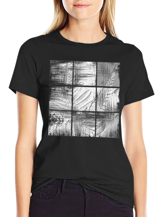 Grunge Fern Graphic Black T-Shirt