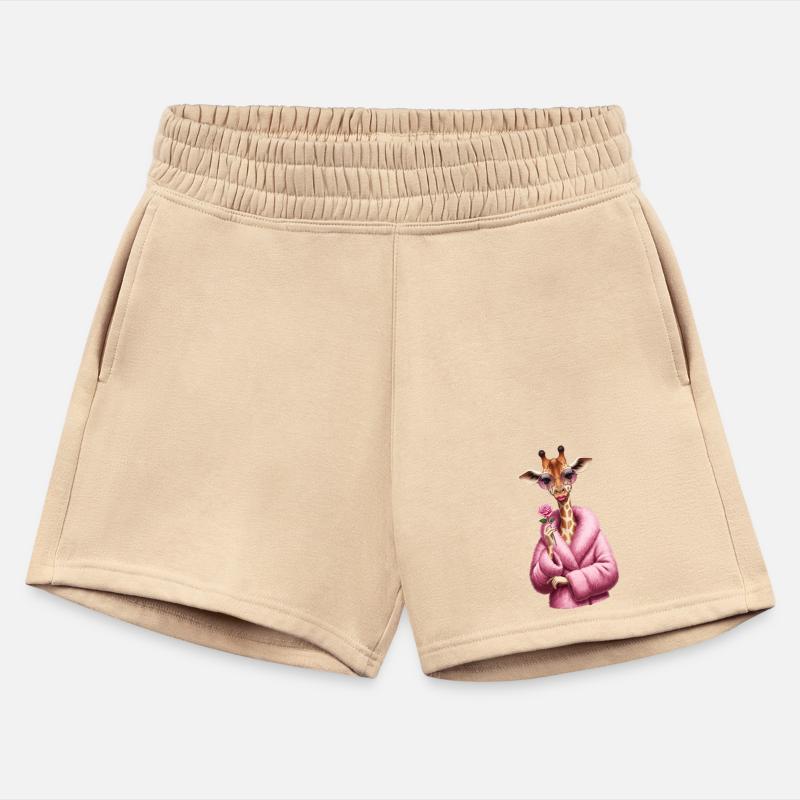 Chic Giraffe - Glamorous and Graceful