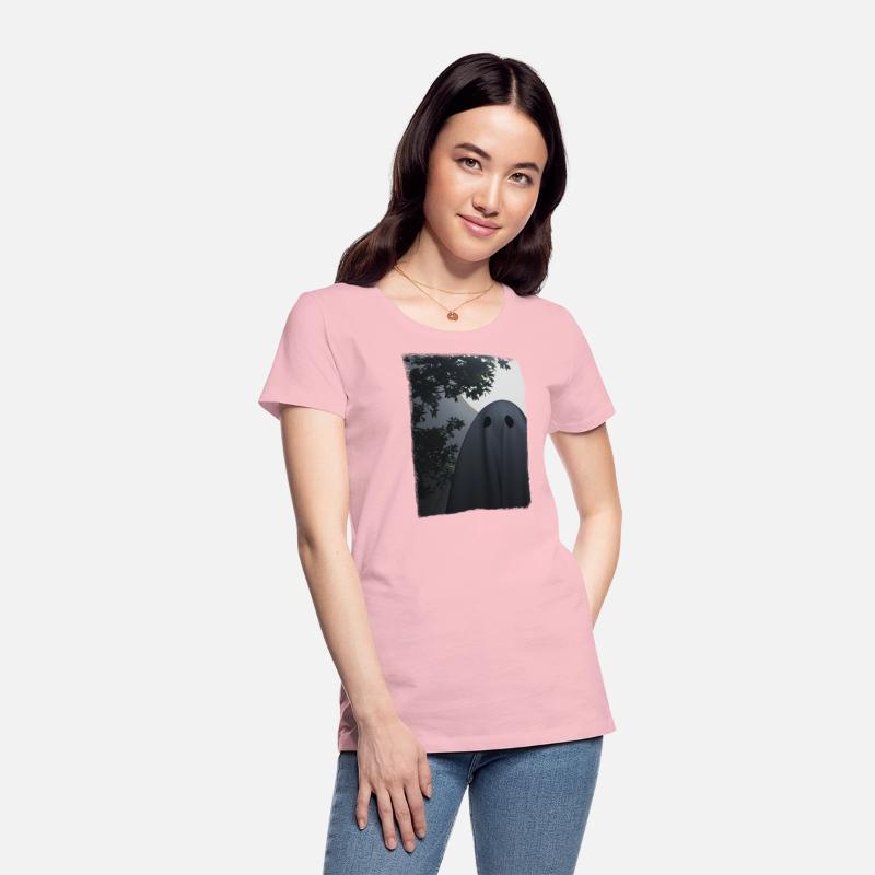 Ghost Under Moonlight