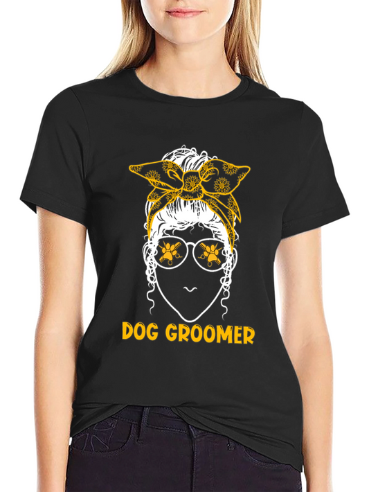 Dog Groomer T-Shirt - Stylish & Fun!